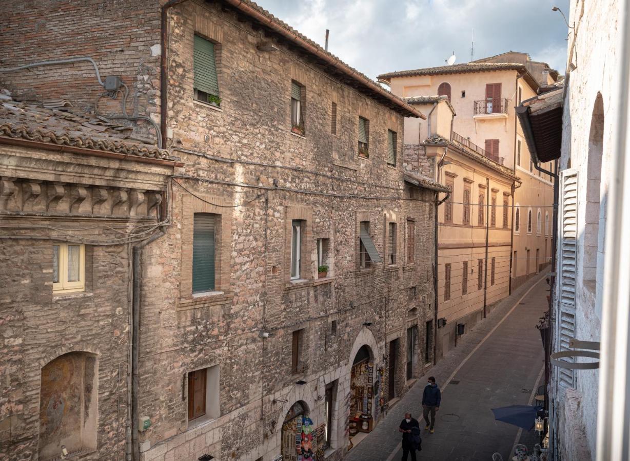 Brunelli Appartamenti Assisi Exterior photo